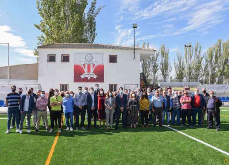 Reabre el campo de fútbol de Villarta de San Juan recién modernizado con una  inversión de 150.000 euros