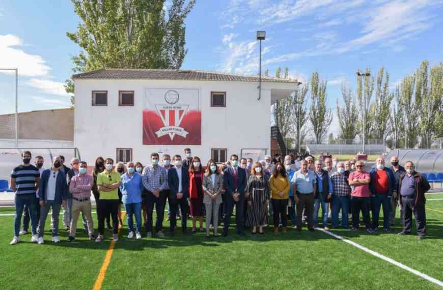 Reabre el campo de fútbol de Villarta de San Juan recién modernizado con una inversión de 150.000 euros