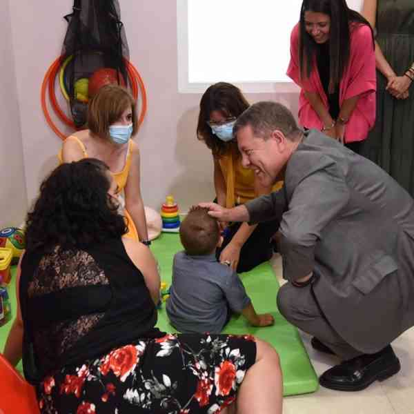 C-LM reforzará la financiación de las plazas residenciales e impulsará en otoño la nueva Ley de Atención Temprana