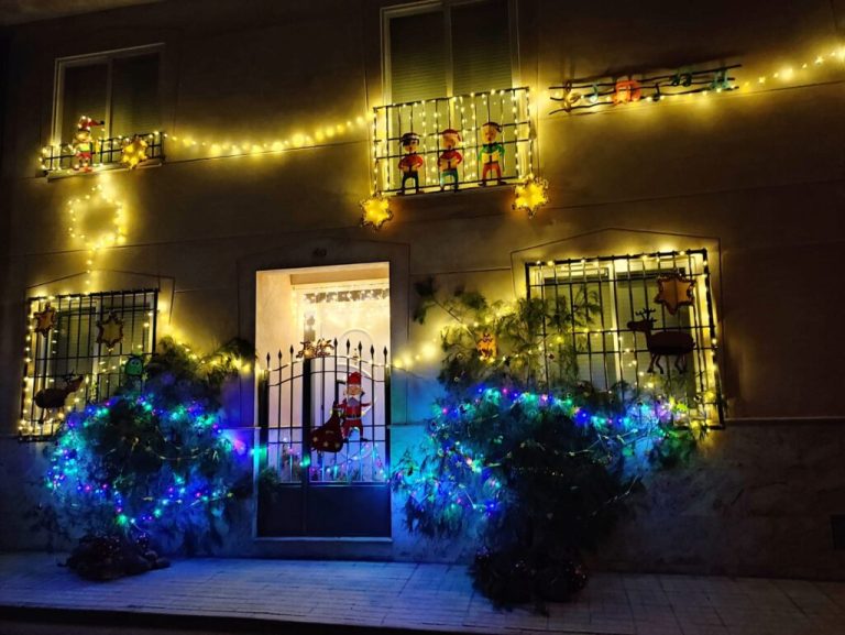 Éxito de los concursos de Embellecimiento de Fachadas, Ventanas y Balcones, y de Escaparates Navideños en Villarrubia de los Ojos