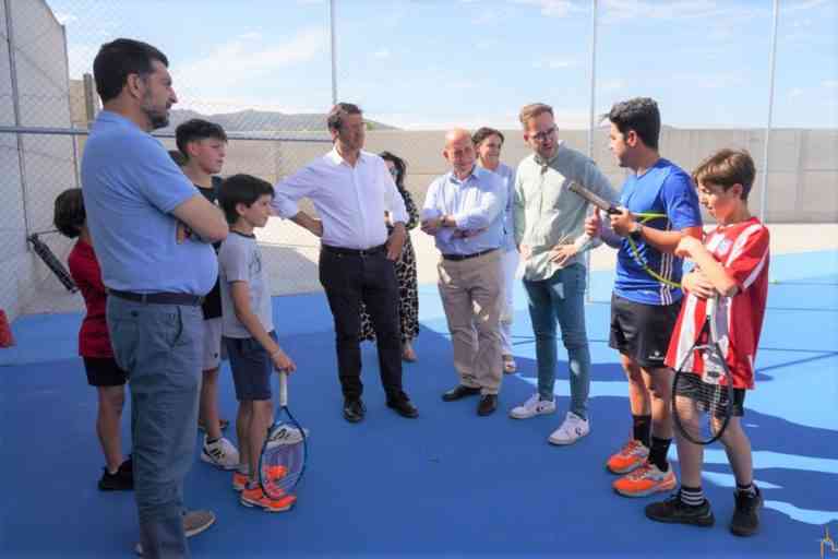 Caballero destaca la gran implicación de los vecinos y vecinas de Villarrubia de los Ojos con el deporte con escuelas deportivas que cuentan con 600 niños y niñas