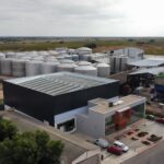 Cooperativa El Progreso embotella ya sus vinos blancos y encara la recta final de la vendimia