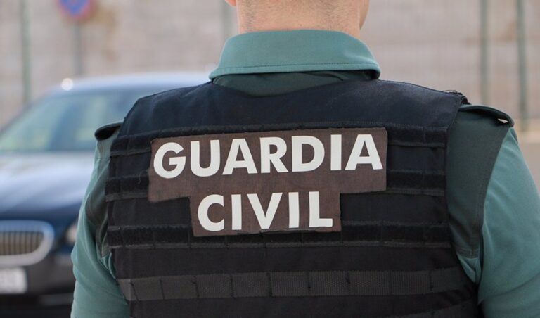 Cae Impostor en Alcázar: Finge Ser Guardia Civil para Estafar a Negocios Locales