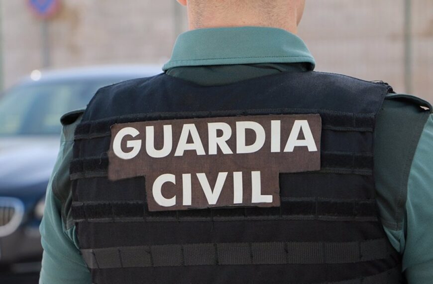 Cae Impostor en Alcázar: Finge Ser Guardia Civil para Estafar a Negocios Locales