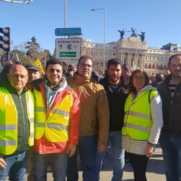Decenas de agricultores de Villarrubia de los Ojos se suman a la manifestación agraria de Madrid por sus reivindicaciones