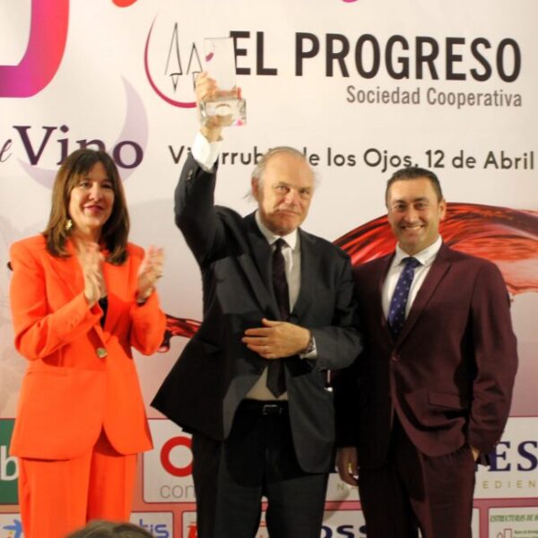 Blanca Fernández reconoce el gran potencial de campo de la provincia de Ciudad Real con unas exportaciones en vino de 400 millones de euros 